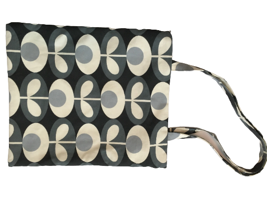 Oval flower print tote bag in light grey and charcoal