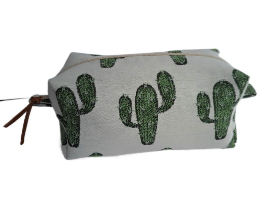 Cactus print cosmetic bag in green