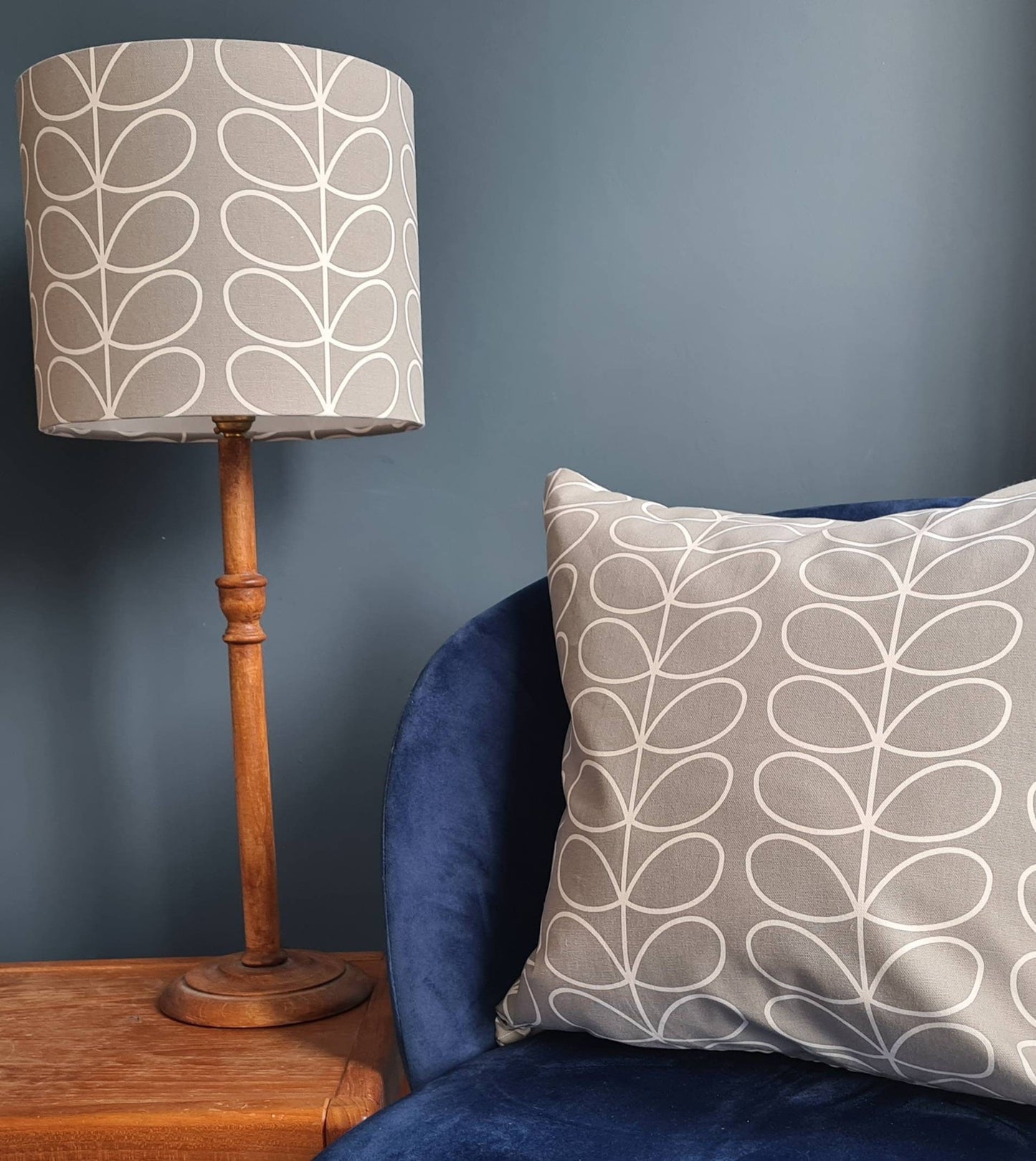 Linear stem print cushion in silver